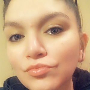 Meet your Posher, Savannah